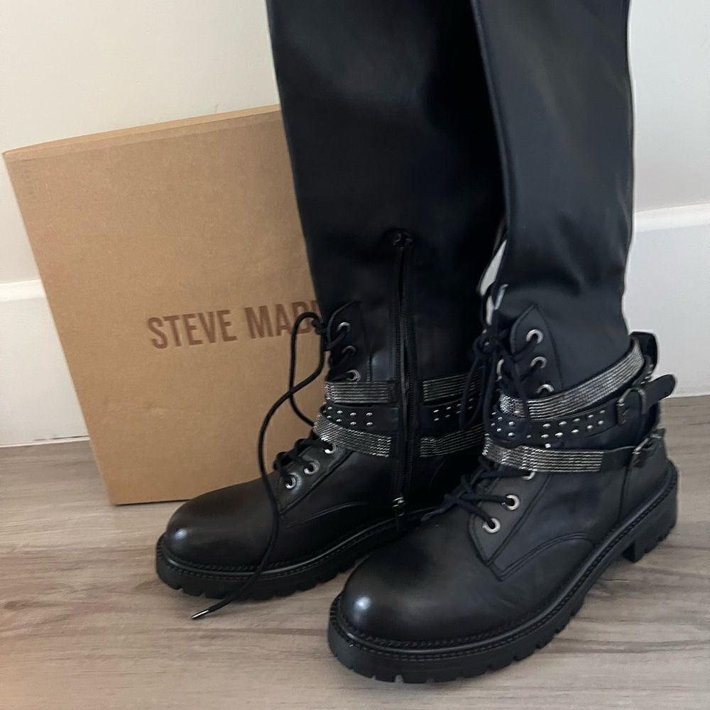 New in Box Steve Madden Over the knee Bronte boot with crystal buckles size 11 - Picture 12 of 15